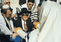 Significance of Quorem/Minyan in Judaism